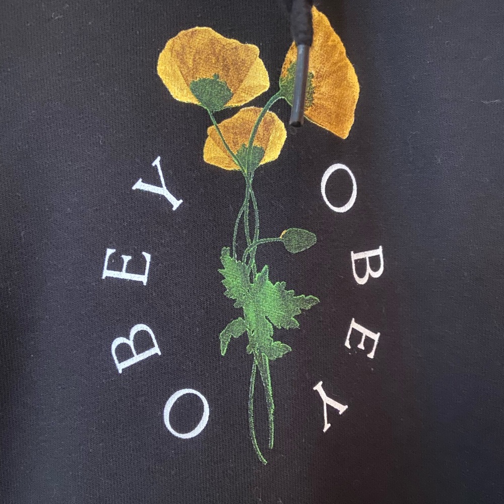 OBEY sweatshirt